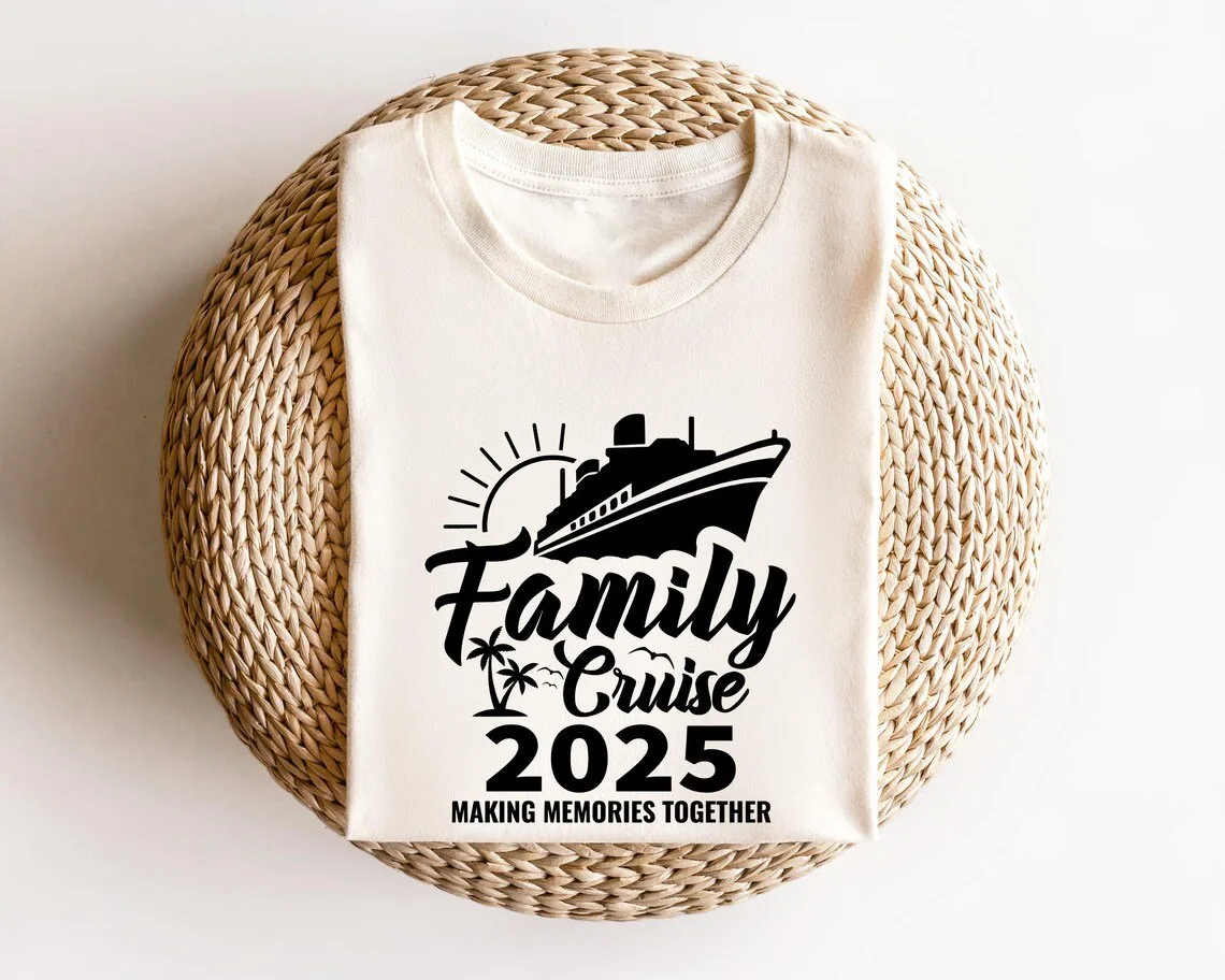 Summer Family Cruise 2025 T-Shirt